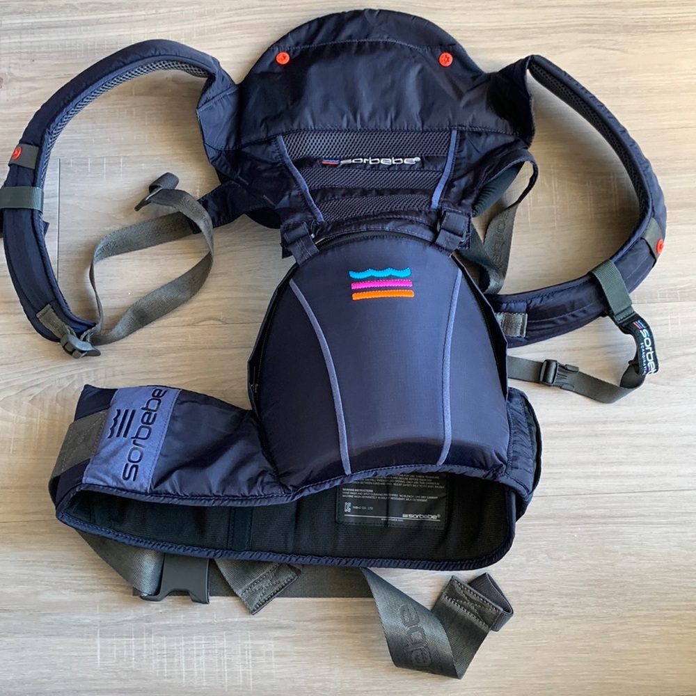 Baby/toddler hip seat carrier